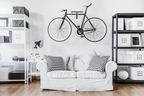 Какие бывают способы хранения велосипеда в городской квартире?