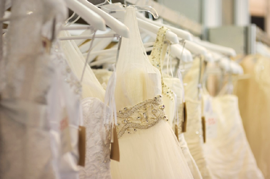 Какие бывают свадебные платья?